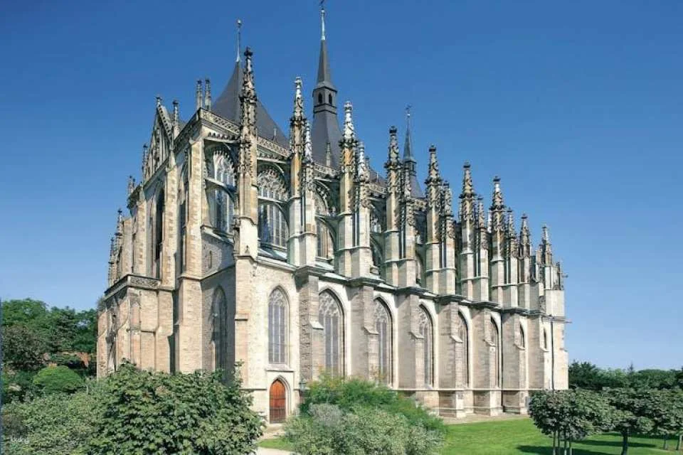 Kutná Hora tour from Prague with St Barbara Church and Sedlec Ossuary