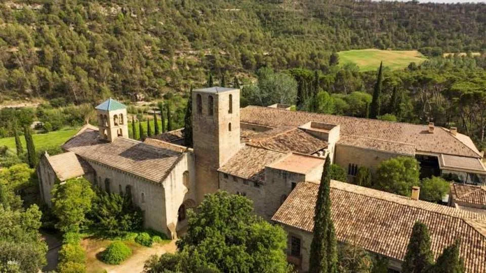 Modernist Audio-Guided Experience in Món Sant Benet