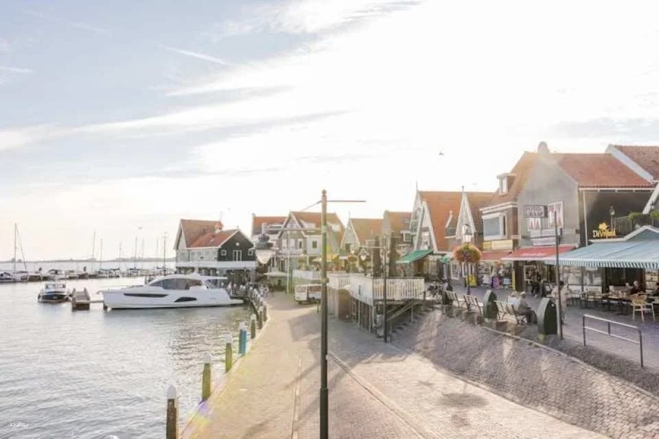 Volendam and Zaanse Schans Windmills Guided Tour from Amsterdam