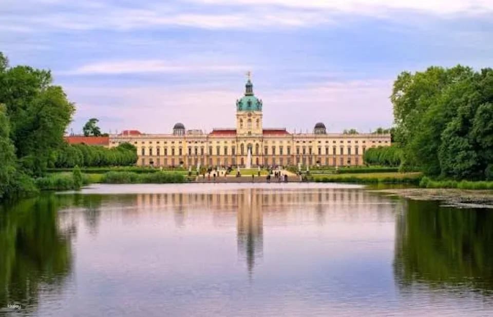 Charlottenburg Palace and gardens self-guided audio tour