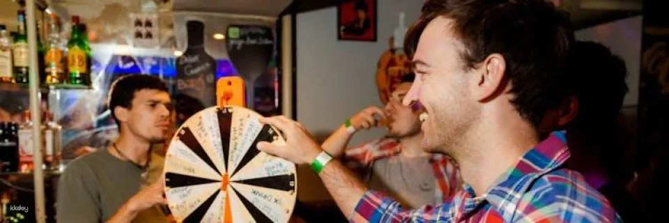 New Year's Eve pub crawl in Lisbon