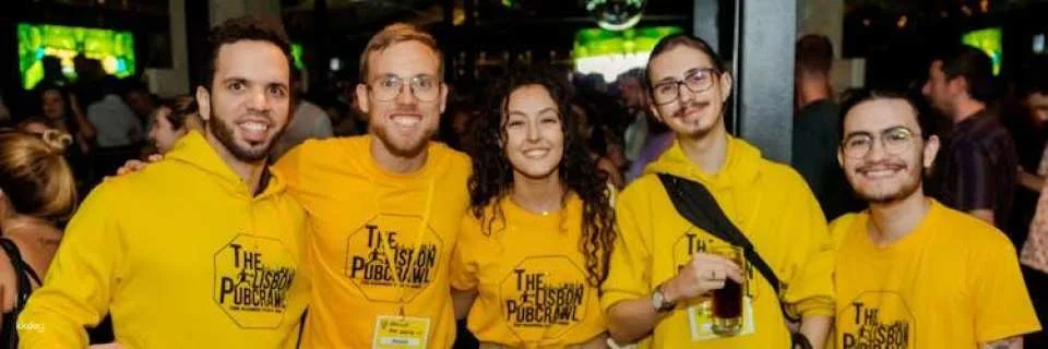 New Year's Eve pub crawl in Lisbon