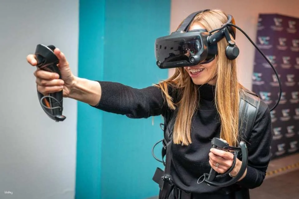 "Rotten Apple" virtual reality game in Lucerne