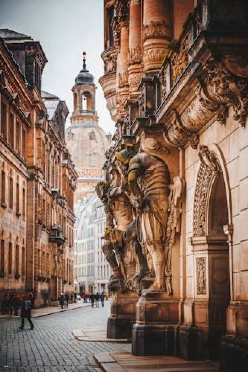 Dresden city guard immersive historical tour