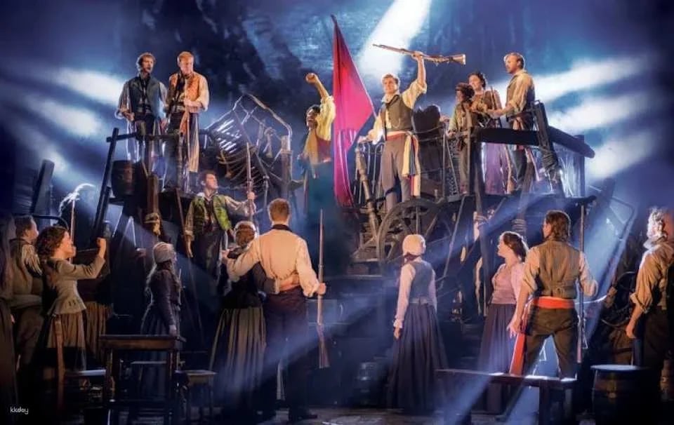 Experience Les Misérables tickets with two-course pre-show dinner
