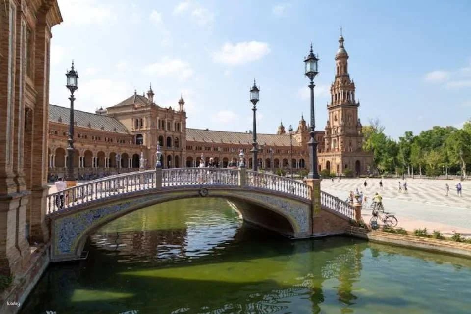 Seville city transfer - Seville at your own pace
