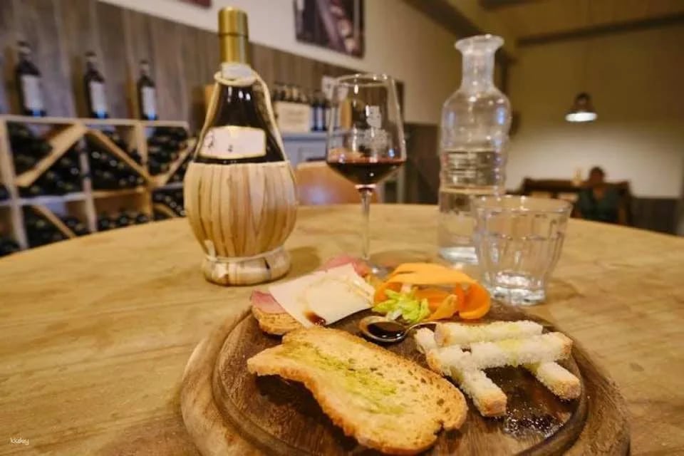 San Gimignano, Siena, Monteriggioni and Chianti with wine tasting