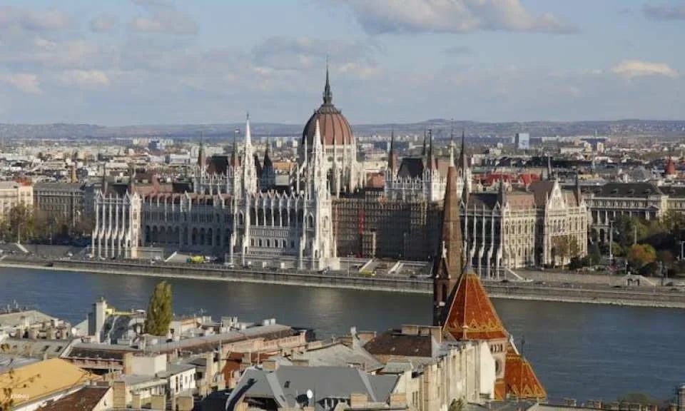Budapest grand city tour with Parliament visit