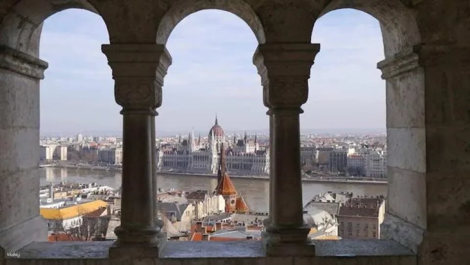 Buda Castle 3-hour tour with a friendly historian