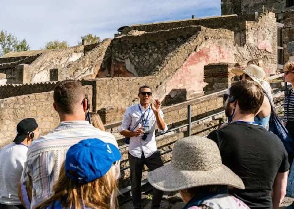 Pompeii tour with Vesuvius horse riding and wine tasting
