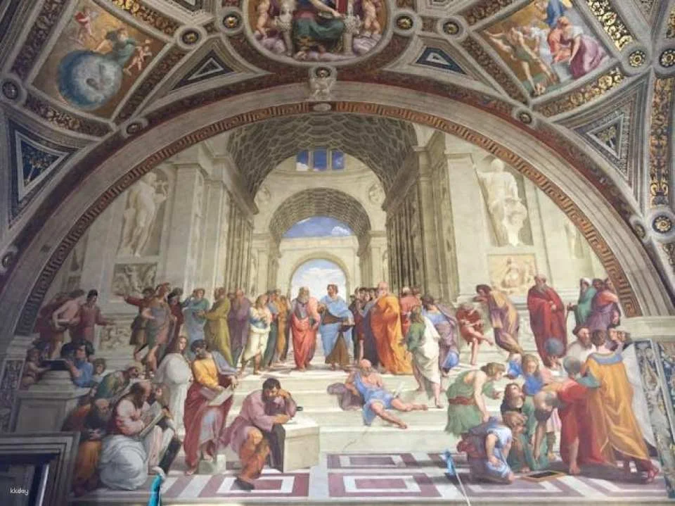 Colosseum, Roman Forum and Palatine tour with Vatican Museums upgrade