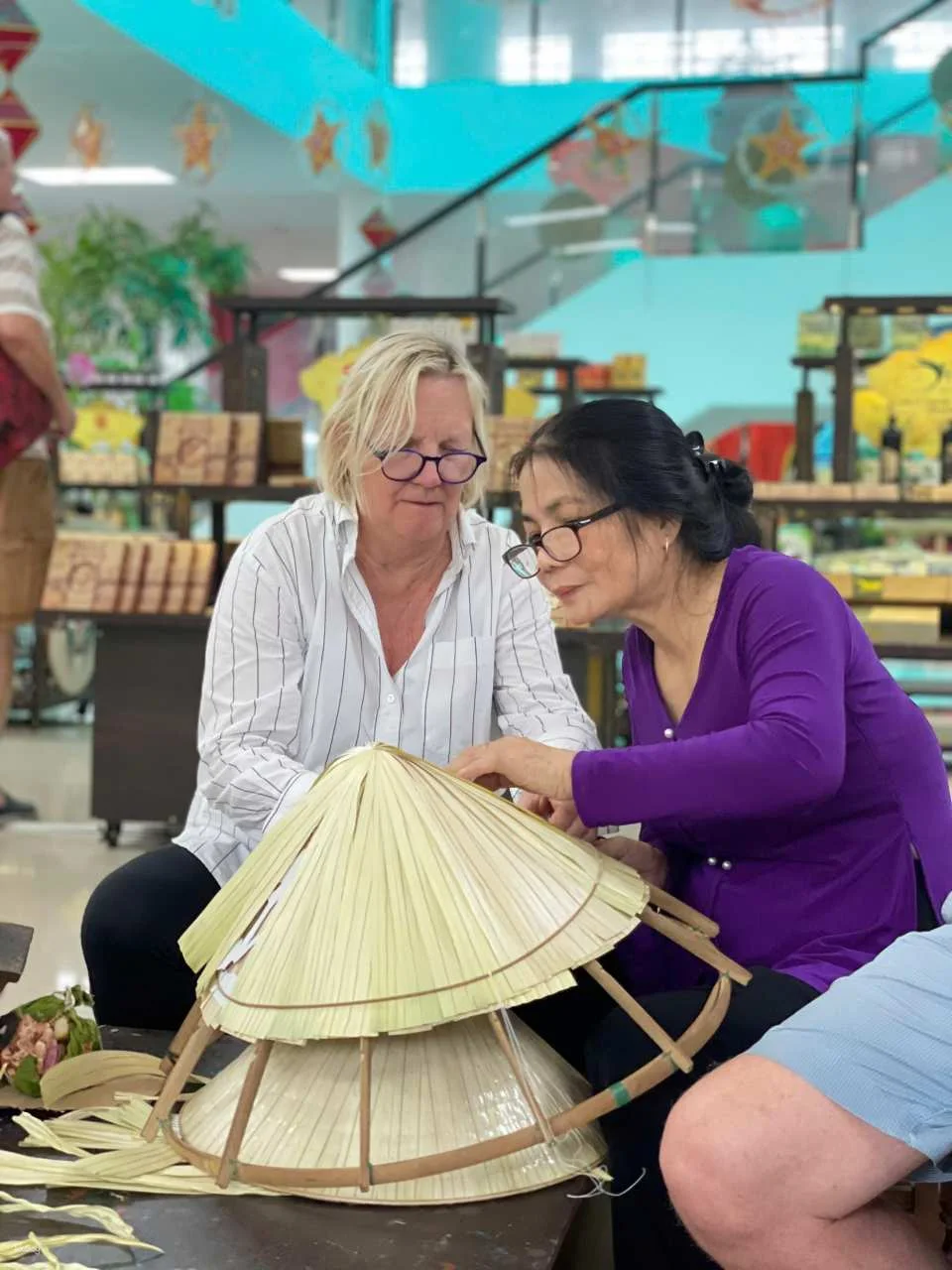 Hue | Tradditional Vietnamese Poem Conical Hat Making Workshop with Local Instructor | A must do experience in Vietnam