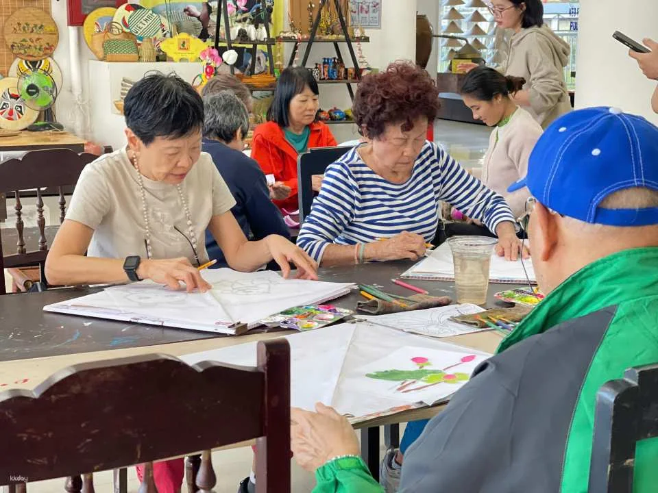 Hue | Traditional Vietnamese Kite Painting Workshop with Local Instructor | A must do experience in Vietnam
