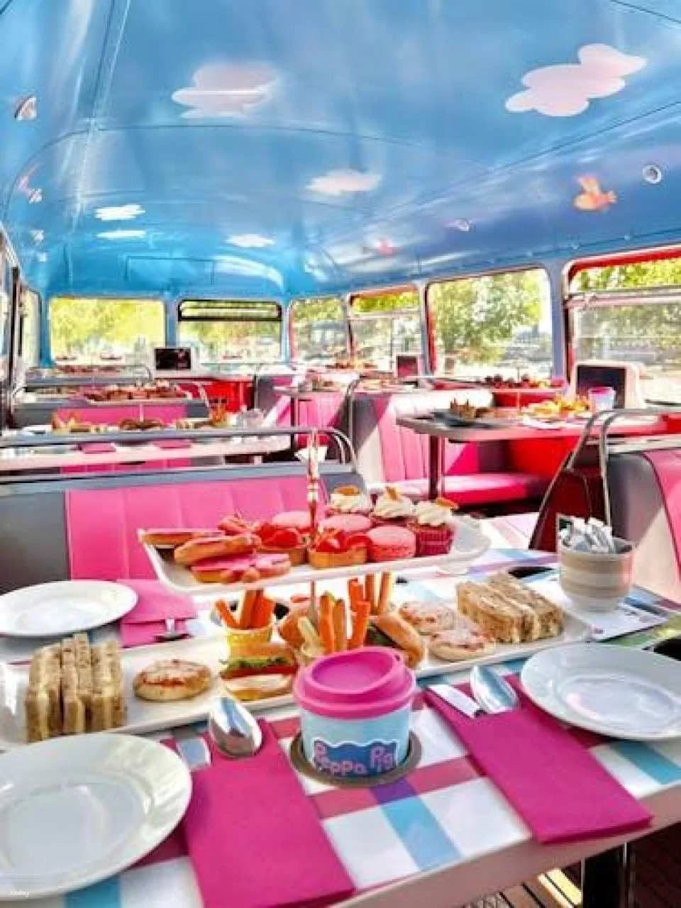 Peppa Pig afternoon tea bus tour in London