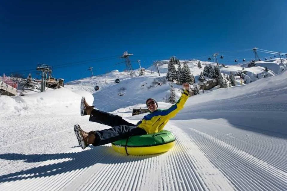 Mount Titlis snow fun for first-time skiers from Zurich
