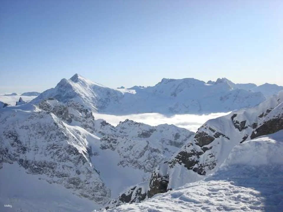 Mount Titlis snow fun for first-time skiers from Zurich