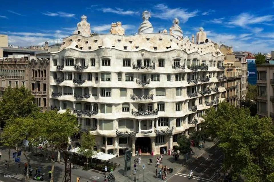 La Pedrera skip-the-line tickets with audio guide