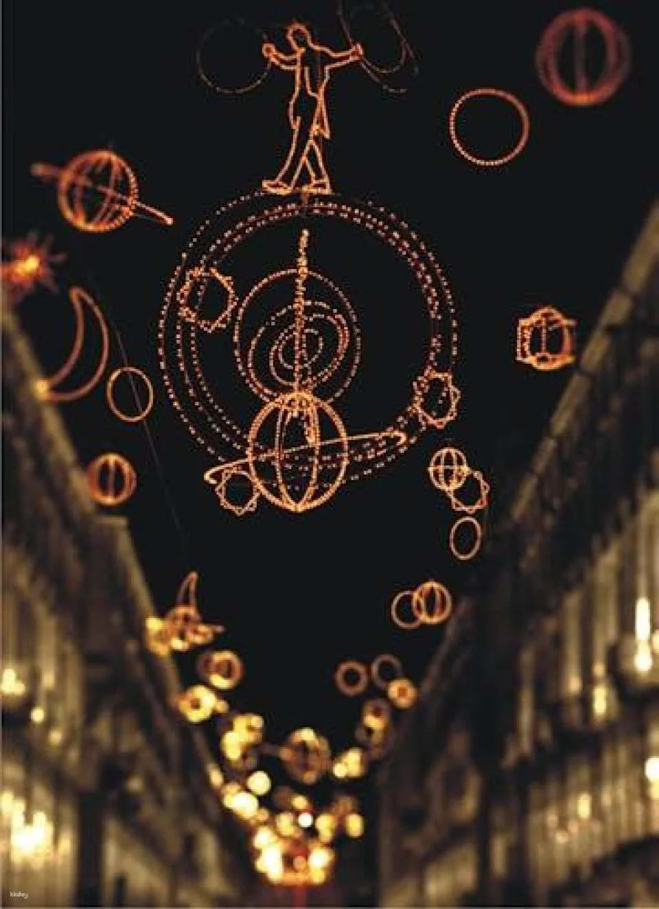 "Luci d'artista" city tour of Turin