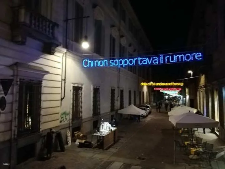 "Luci d'artista" city tour of Turin