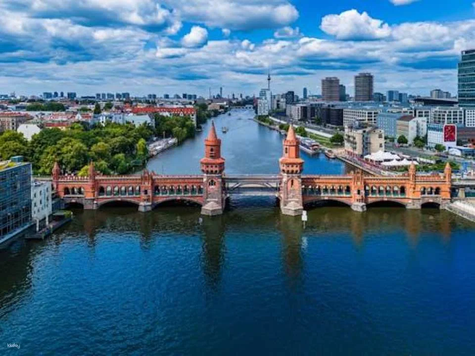 Solar-powered cruise on Berlin's Spree River