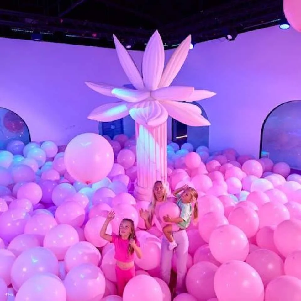 Bubble Planet Interactive Museum for All the Senses in Cologne