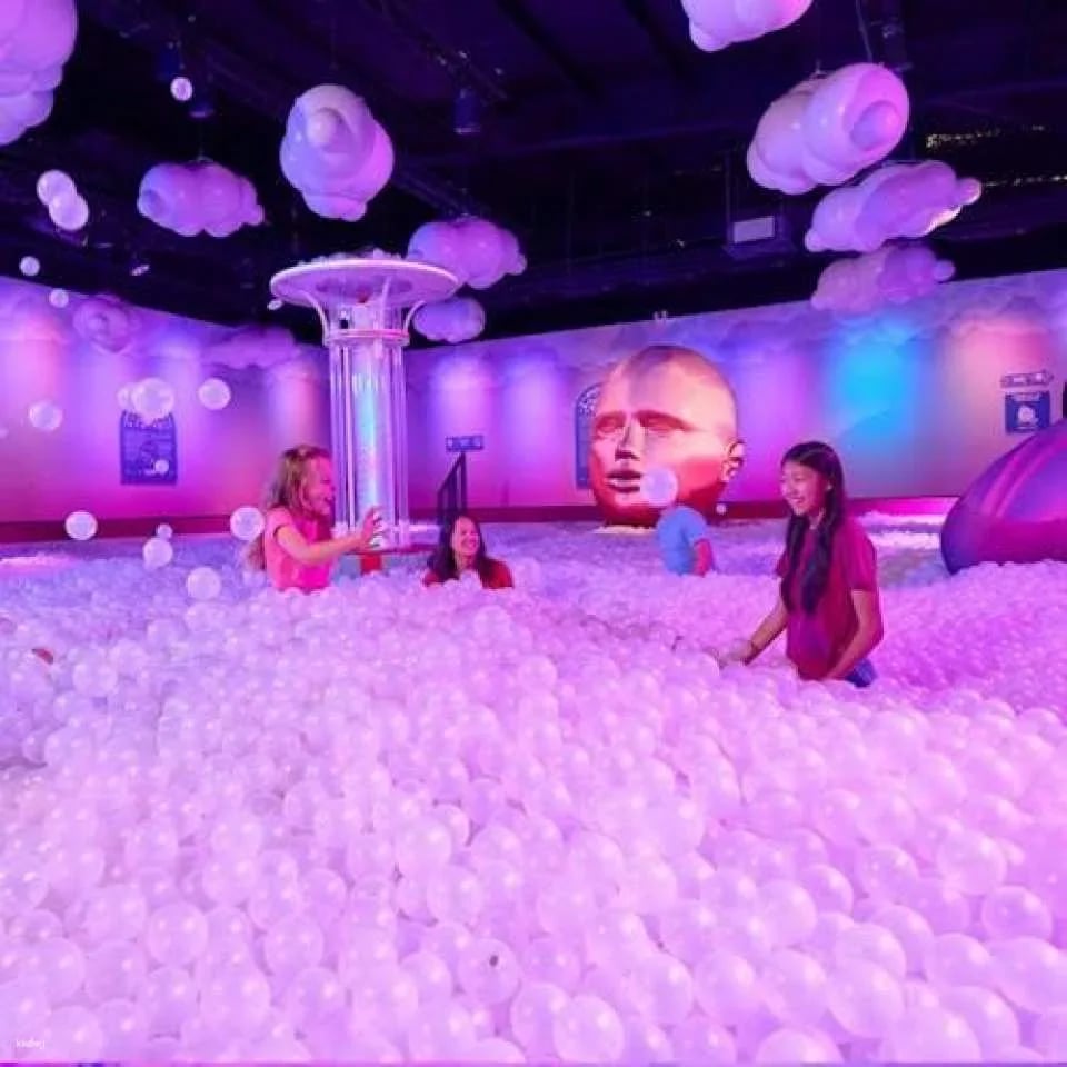 Bubble Planet Interactive Museum for All the Senses in Cologne