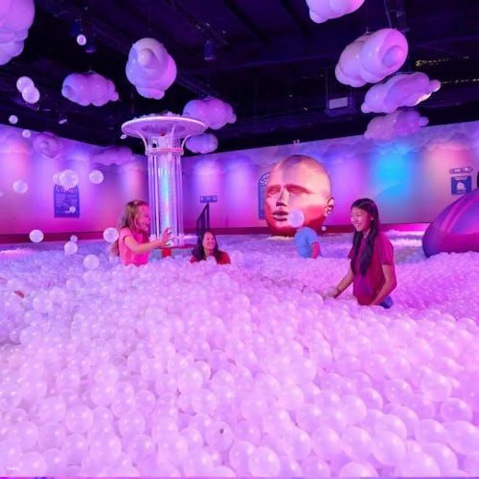 Bubble Planet Interactive Museum for All the Senses in Cologne