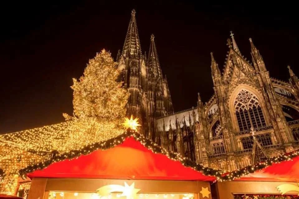 Cologne Christmas Market tour with a local
