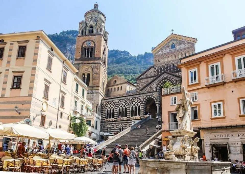 Semi-private tour to Pompeii and Amalfi Coast from Rome