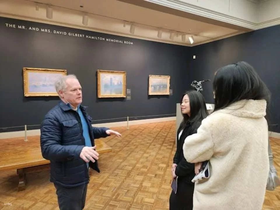 Art Institute of Chicago Guided Tour with Skip-the-Line Tickets
