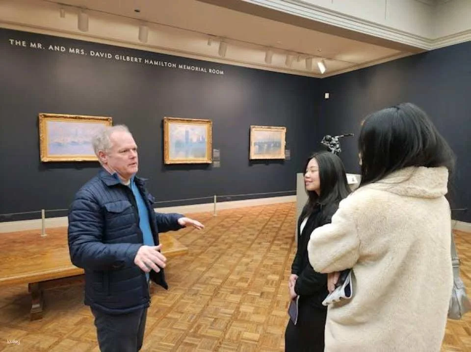 Art Institute of Chicago Guided Tour with Skip-the-Line Tickets