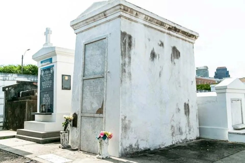 New Orleans St. Louis Cemetery tickets and guided tour
