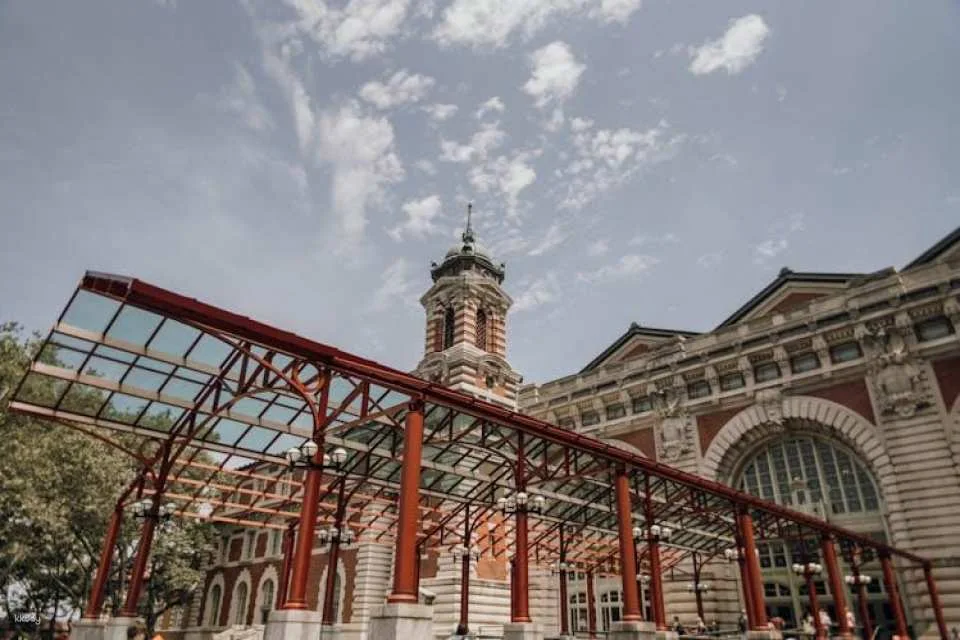 Battery Park, Statue of Liberty Museum and Grounds guided tour