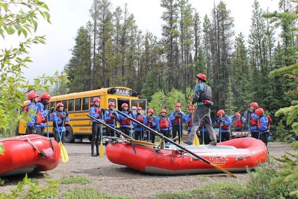 Sunwapta river's Class 3 rapids rafting