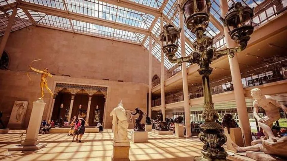 Metropolitan Museum of Art self-guided audio tour
