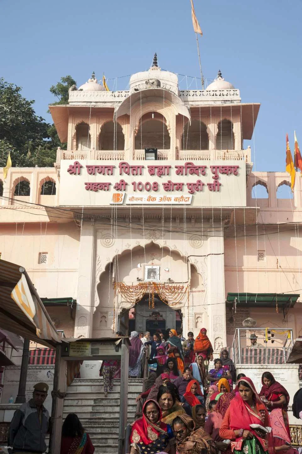 10-Day Royal Rajasthan Journey with Lakes, Forts & Desert Experiences.
