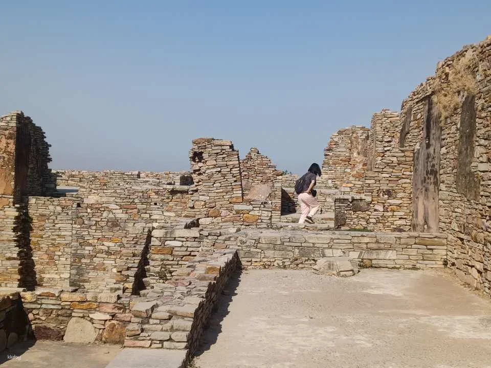 10-Day Royal Rajasthan Journey with Lakes, Forts & Desert Experiences.