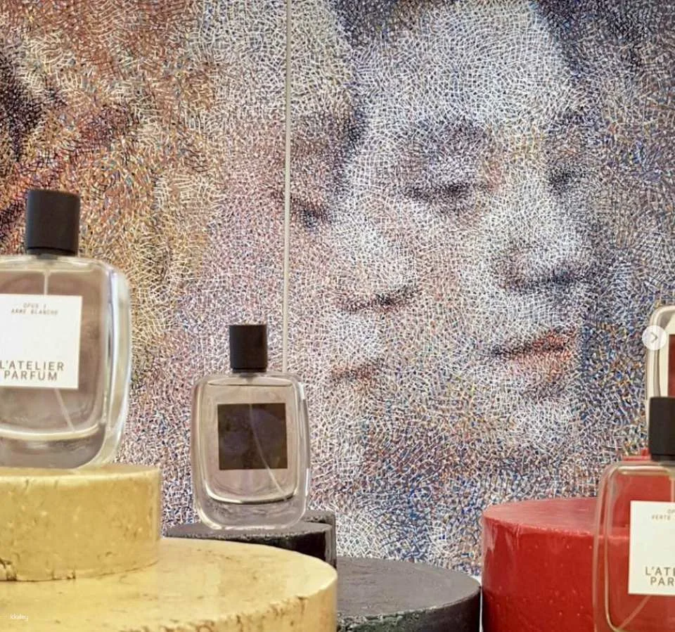 Paris Perfume Experience & Palais Garnier Self Guided Tour