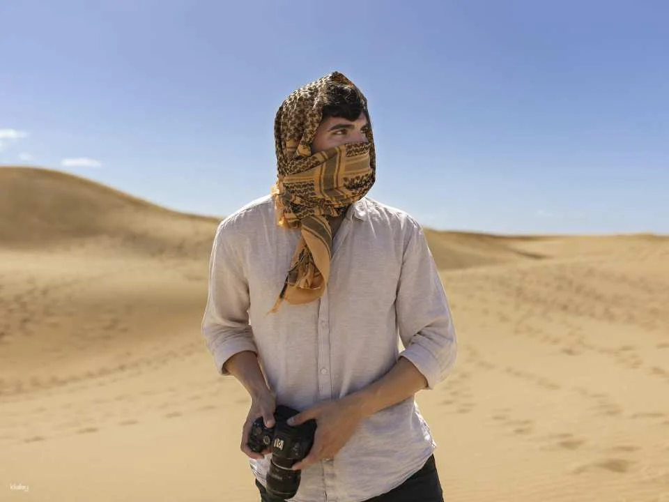 Hurghada: 6-Hour Jeep Desert Safari Hurghada, Dinner, and Show