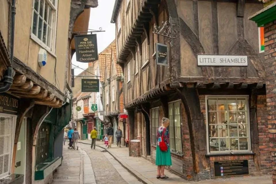 York Minster Cathedral to Stonegate audio self-guided walking tour