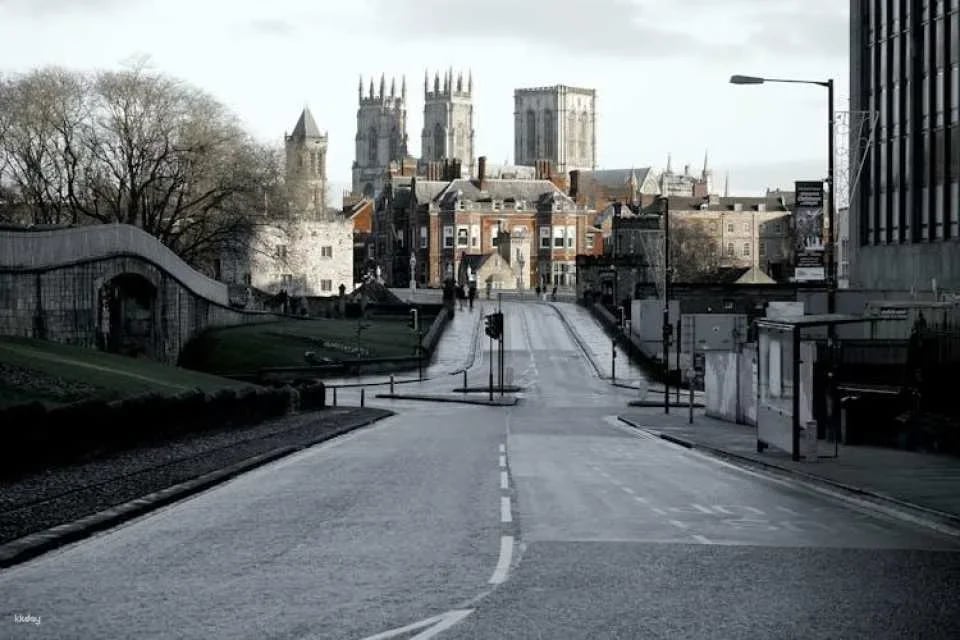 York Minster Cathedral to Stonegate audio self-guided walking tour