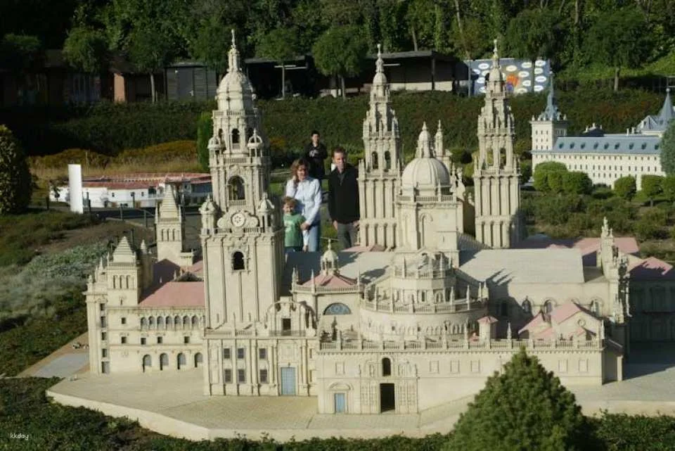 Skip-the-line ticket to Mini-Europe