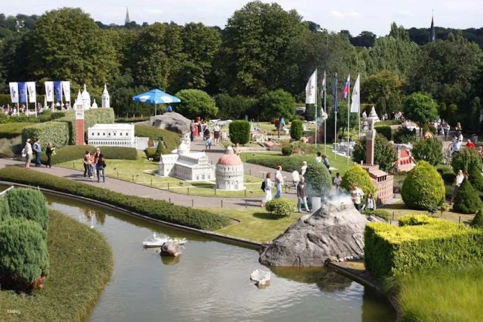 Skip-the-line ticket to Mini-Europe