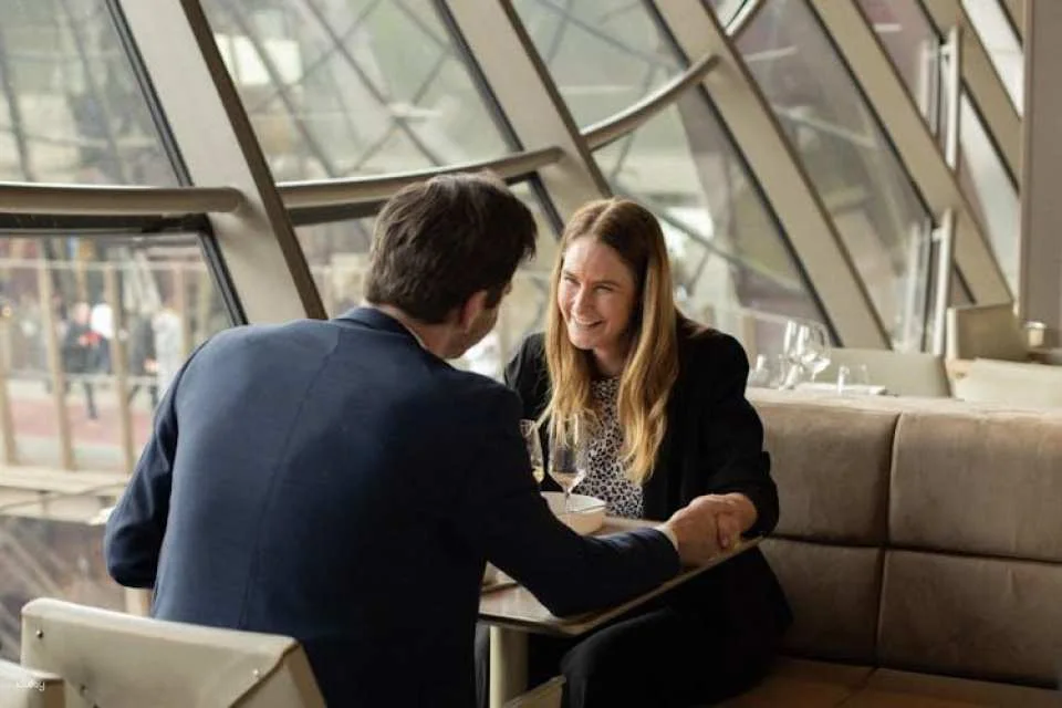 Lunch or dinner at the Eiffel Tower