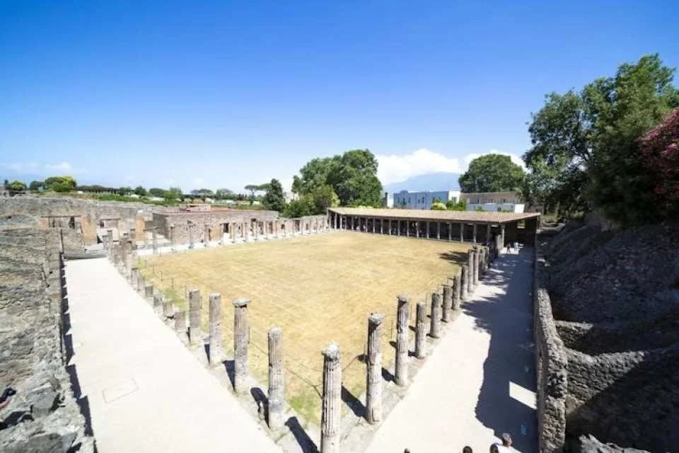 Private and personalised Pompeii tour with local guide