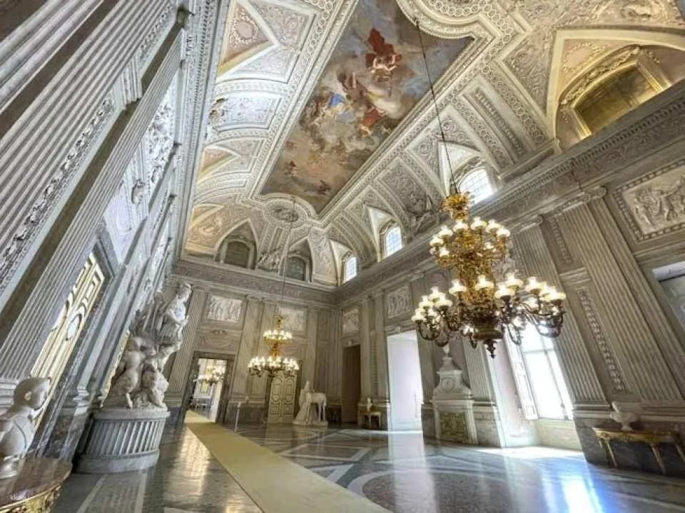 Private tour of Caserta Royal Palace with shuttle bus to English Gardens