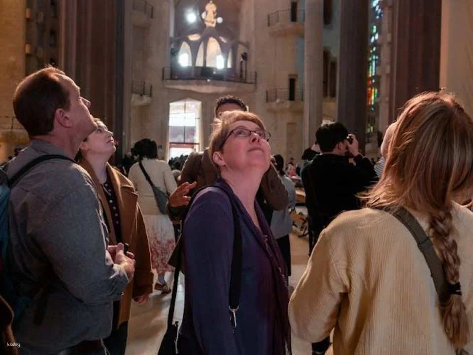 In-Depth Tour of Gaudí's Sagrada Família in a Small Group