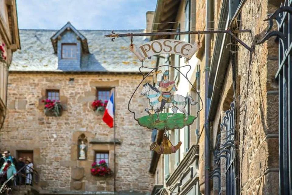 Two-Day Tour to D-Day Beaches, Saint-Malo and Mt Saint-Michel