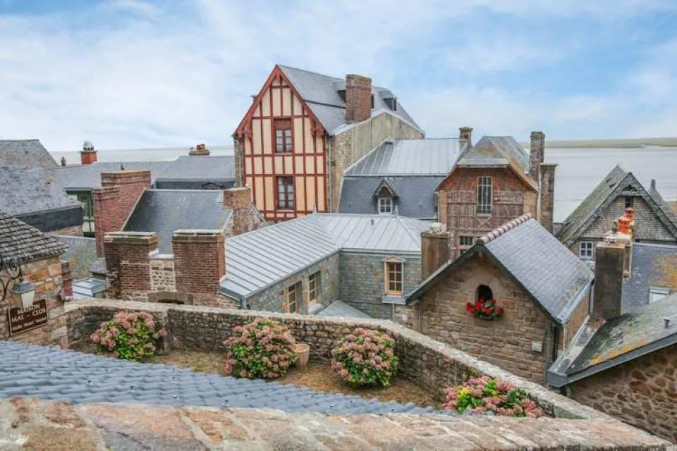 Two-Day Tour to D-Day Beaches, Saint-Malo and Mt Saint-Michel
