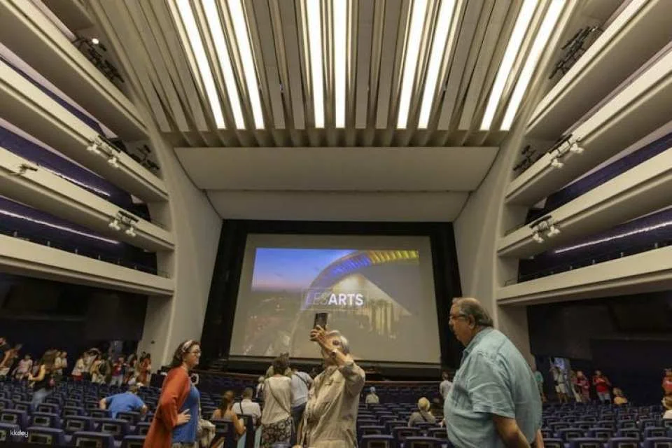 Palau de les Arts opera house self-guided visit with brouchure